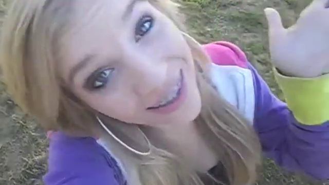 Hey I'm Savanna(: смотреть онлайн