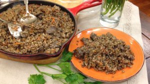 Гречка с куриной печенью на сковороде