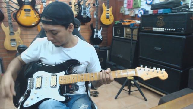 fender stratocaster dave murray смотреть онлайн