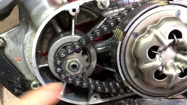 Минск замена моторной цепи, звезды и корзины сцепления. Часть 1 смотреть онлайн