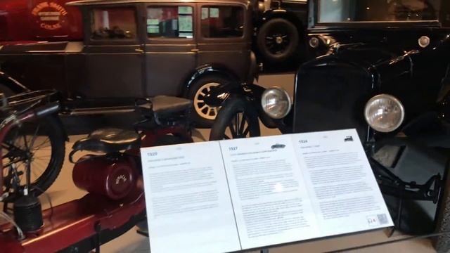 Louwman Museum, World's Oldest and Greatest Car Collection | Walking Tour | The Hague смотреть онлайн
