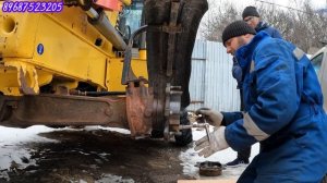 NEW HOLLAND LB 90 B. Замена  подшипников и касетного салника ступицы.