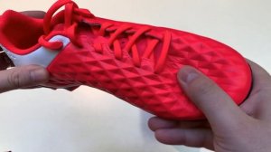 COMPARE : Nike Tiempo Legend 8 Elite FG vs Nike Tiempo Legend 8 Academy MG