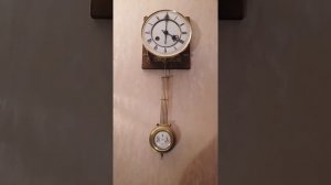 Работа механизма к настенные часам