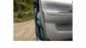Снятие обшивки двери и замена стеклоподъемника Mazda MPV