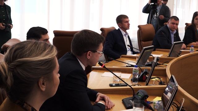 НОВАЯ СТРАНИЦА ГОРСОВЕТА СО СТАРЫМИ ЛИЦАМИ