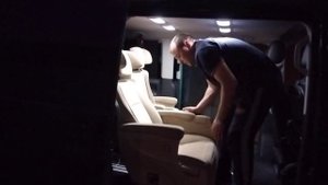 Сиденья капитанские Toyota alphard в штатные рельсы volkswagen multivan.