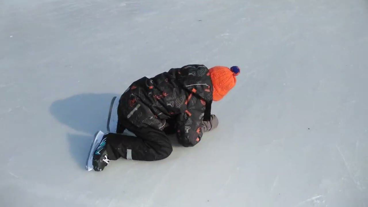 Егорка на коньках смотреть онлайн