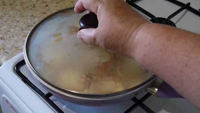 Сырники /Супер Быстрый Рецепт На Завтрак/ Муки Почти Нет А Сырники Не Разваливаются смотреть онлайн