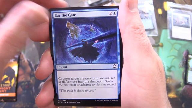 MTG D&D Vs Innistrad: Midnight Hunt Pack Battle! смотреть онлайн