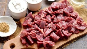 Жареное свиное сердце с луком