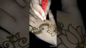 Lotus style mehendi design