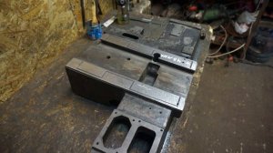 Выставляем продольную подачу перпендикулярно поперечной и вертикальной подачи. Ремонт геометрии 675