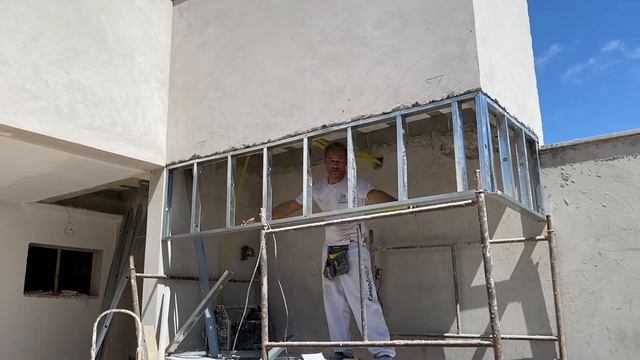 29/10/2021 Construção rebaixamento do teto da Sauna смотреть онлайн