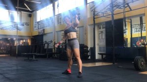 рывок гантели в сед попеременно