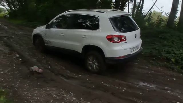 Volkswagen Tiguan Off road Тигуан Оффроад )))... смотреть онлайн
