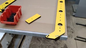 Соединение угла 90 на кухонном гарнитуре, без соеденительной планки.