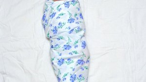 ПЕЛЕНАНИЕ НОВОРОЖДЕННОГО РЕБЕНКА | Надо ли пеленать детей