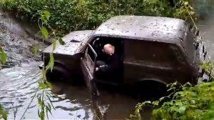 Как порвать полуось на ниве...