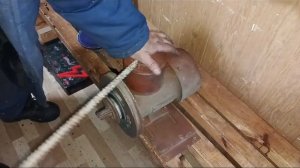 как открыть крышку контактов обмотки трехфазного двигателя в71а4у2