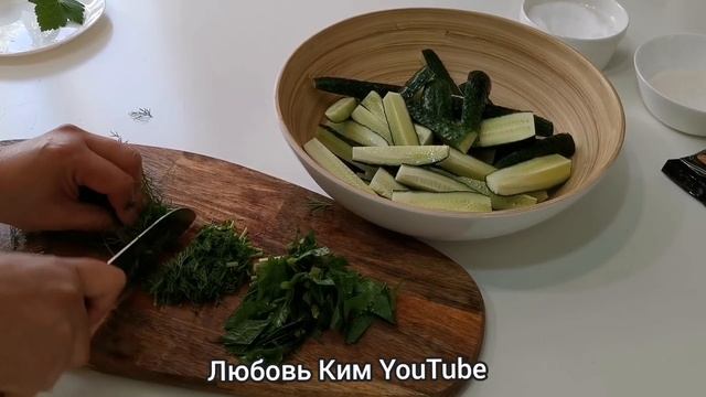 ЧТО ТО НА Солененькое  ПОТЯНУЛО . САНЯ ЗАХОТЕЛ ОГУРЦОВ ! МАЛОСОЛИМ Ребятки ..МАЛОСОЛИМ !