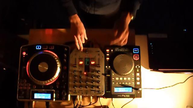 Electro Mix by DJ ST7 смотреть онлайн