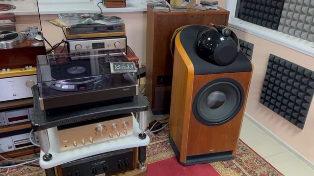 Бивни Bowers & Wilkins 801 Nautilus смотреть онлайн