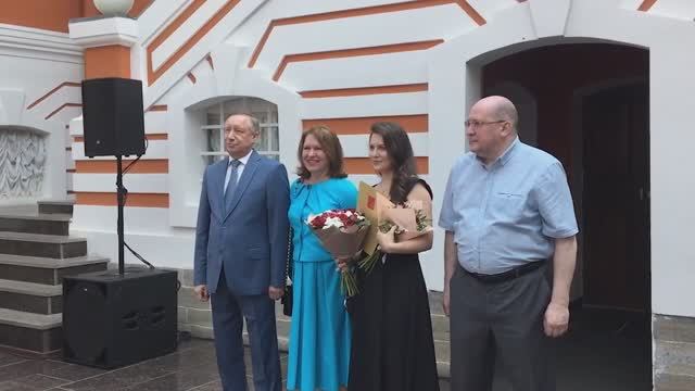Выпускница кафедры художественного текстиля Академии Штиглица стала одной из луч.mp4