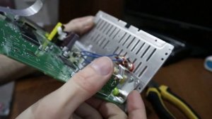 RCA разъемы на штатном ГУ KIA RIO 3