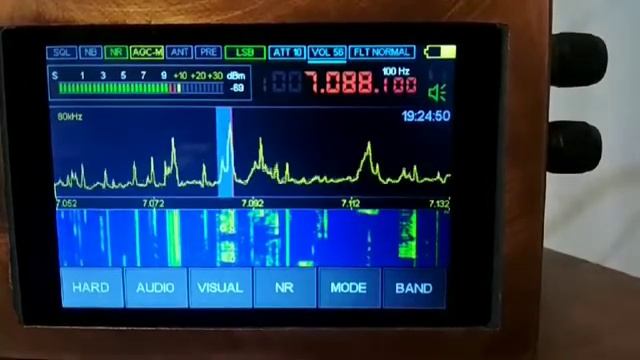 Мониторинг китайского malachit DSP после смены кварцевого генератора 22Мгц смотреть онлайн