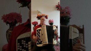 Я в былое гляжу.