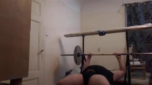 ЖИМ ЛЁЖА СТАТОДИНАМИКА 2серия 1подход 18,5кг 10x30сек,KRŪTIS 2sērija 1piegājiens 18,5kg 10x30sek
