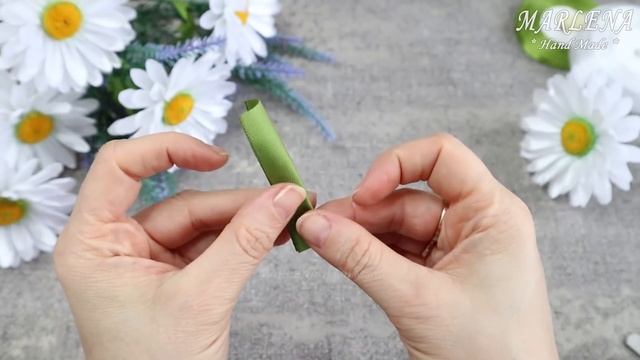 ПОДАРОК для МАМЫ своими руками ? ЛЮБИМЫЕ РОМАШКИ ? из лент. Ribbon Flowers DIY