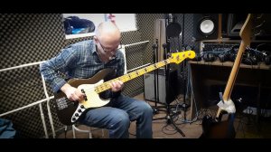 AMERICAN ULTRA JAZZ BASS unpacking demo sound