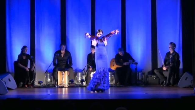 'La Chica' with Flamenco Fire смотреть онлайн