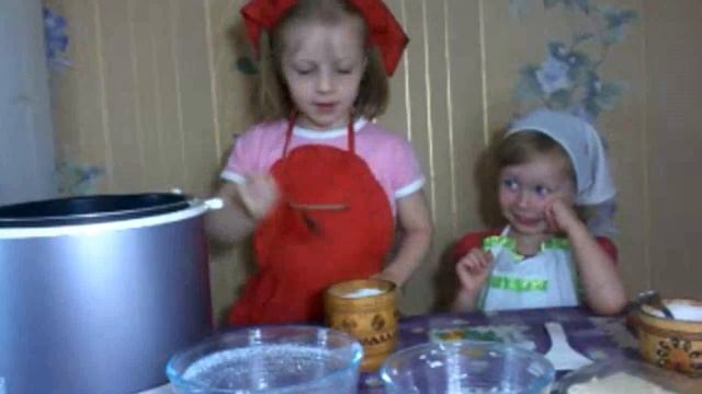 ГОТОВЯТ ДЕТИ! #9 Каша рисовая молочная в мультиварке смотреть онлайн