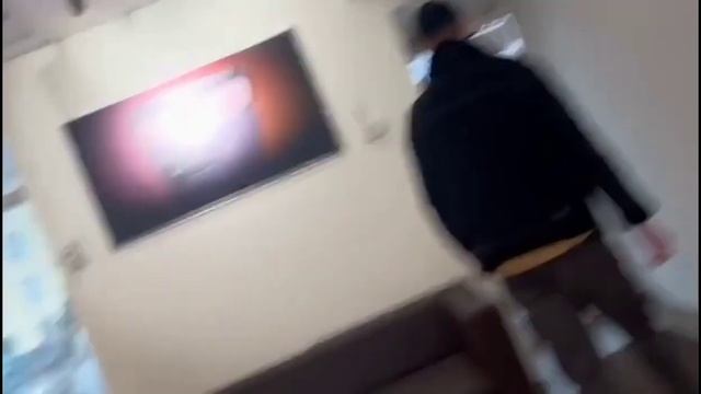 УКРАЛ АЙФОН 14 ПРО МАКС. ПРАНК НА НАД ПРОДАВЦАМИ. УКРАЛИ АЙФОН 14. смотреть онлайн