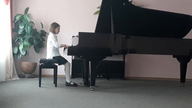 Дядюн Анна.   Л.Миклашевский "Сонатина"е , 3 ч.