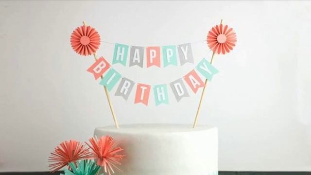 Идеи для украшения торта на День рождения гирляндой из флажков смотреть онлайн