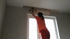 Хитрости НАКЛЕИВАНИЯ ОДНОТОННЫХ ОБОЕВ