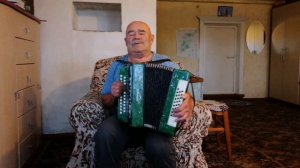 АРКАДИЙ СЕВЕРНЫЙ, =НА ЗНАКОМОЙ СКАМЬЕ= ПОЁТ ПОД ГАРМОНЬ У СЕБЯ ДОМА ВАСЯ ПОПОВ, КИНО ВАСЬ!