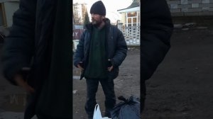 Галя секель дрочит?
