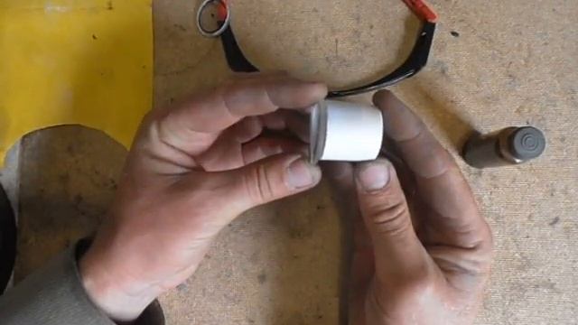 Не надо выбрасывать сломанные или потертые очки. смотреть онлайн