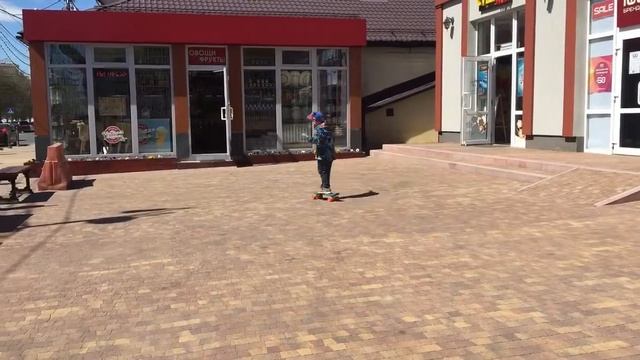 Как тормозить на скейте (пластборде)? Способ 2: ногой смотреть онлайн