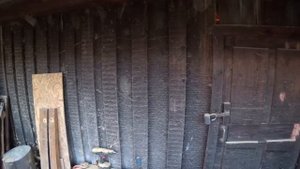 Самодельный стол в кабинет из старого шкафа