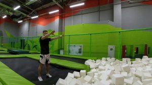 КАК СДЕЛАТЬ САЛЬТО за 5 Минут! (3в1) Прыжки на батуте! Обучалка #6