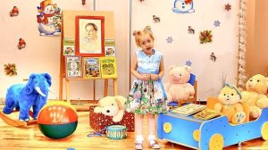Самая артистичная девочка Вика 5 лет читает стих-е Агнии Барто "Игра в стадо"