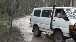Mitsubishi l300 4wd van blue mountains