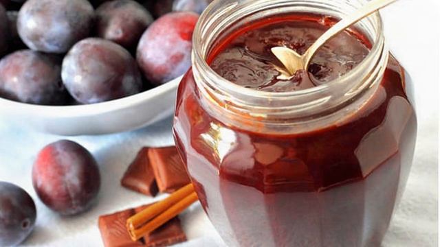 СЛИВЫ В ШОКОЛАДЕ. ВАРЕНЬЕ ИЗ СЛИВ 4 РЕЦЕПТА. смотреть онлайн