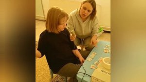 Видео занятий с игровым логопедом - отработка фразы. Запуск речи неговорящих детей: от 0 до фразы